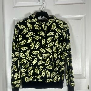 Nike Hoodie Mens M Black Sportswear Pullover Sweatshirt Swoosh All Over Print